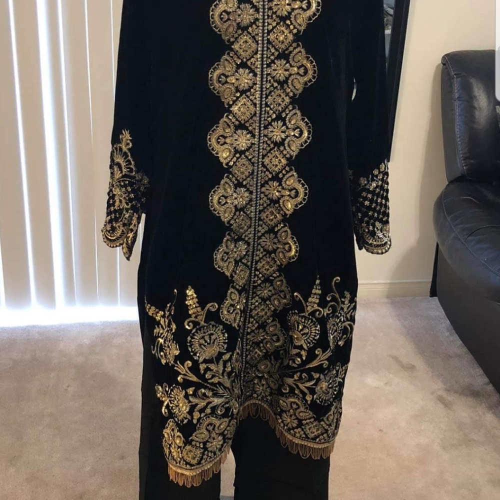 Partywear valvet dress